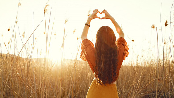 8 Tips To Elevate Your Beauty Game In The New Year 2024