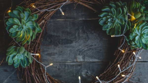 Transforming Your Home Into A Winter Wonderland: 10 Inspiring Decor Ideas