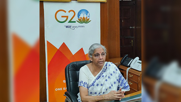 FM Nirmala Sitharamans Saree Style FM Nirmala Sitharamans Saree Style