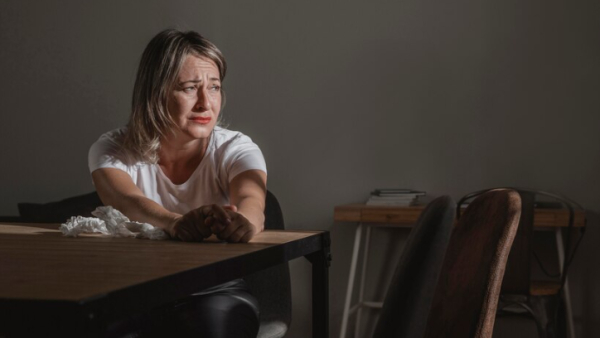 Exclusive: Doctor Shares What Links Mental Health And Hormones In Women