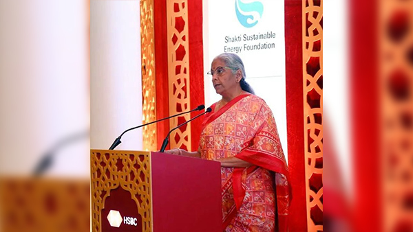 FM Nirmala Sitharamans Saree Style FM Nirmala Sitharamans Saree Style