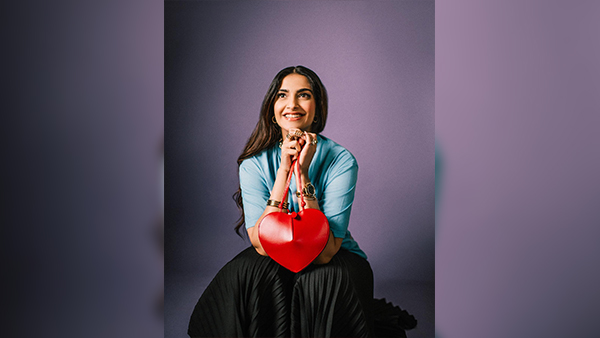 Valentines Day 2024: 6 Effortless Styling Ideas To Flaunt Your Chic And Confident Side Valentines Day 2024: 6 Effortless Styling Ideas To Flaunt Your Chic And Confident Side