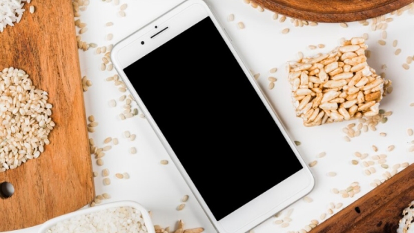 Dont Put Your Accidentally Wet Phone In Uncooked Rice, Says Apple: Heres What Will Work Instead