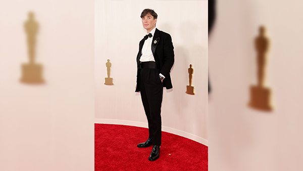 Oscars 2024 Red Carpet Margot Robbie Emma Stone Cillian Murphy And Others Steal The Spotlight With Finest Fashion Pics