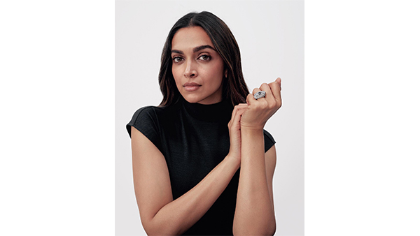 Aditi Rao Hydari s Double Diamond Engagement Ring Is Unique Celebrity Wedding Rings That Are Bookmark Worthy Aditi Rao Hydari s Double Diamond Engagement Ring Is Unique Celebrity Wedding Rings That Are Bookmark Worthy