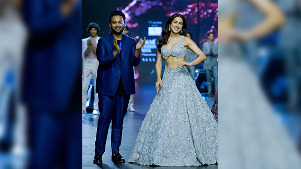 Lakm Fashion Week 2024 Sara Ali Khan Janhvi Kapoor And Ananya Panday Promote Creative Fashion Check Their Runway Looks