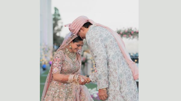 Arushi Sharma-Vaibhav Vishant Wedding Love Aaj Kal 2 Actor Looks Resplendent In A Pastel Ethnic Outfit Pics