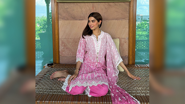 Summer Fashion Your Bollywood-Style Ethnic Outfits Guide For Sun-kissed Sophistication