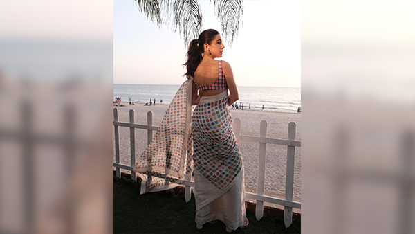 Sara Ali Khan Aces Summer Fashion In Animal Print Saree Bookmark Her Chic Saree Choices