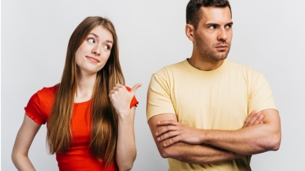 Let us know about some common habits that can hurt any partner in a relationship and provide insights on how to avoid them to maintain a healthy and fulfilling relationship