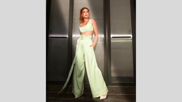 Summer Style 6 Must-Try Colors To Stay Fashionably Cool Like B-Town Divas