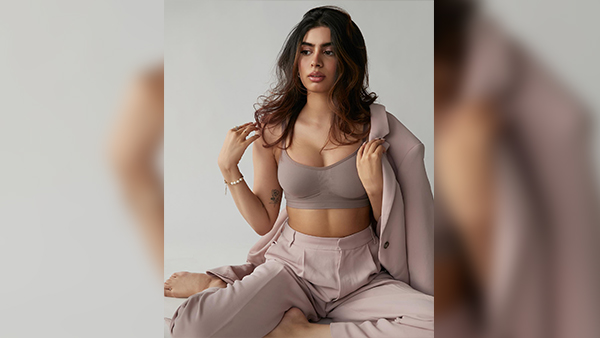 Summer Fashion 6 Tips For Embracing Layering Styles To Keep It Cool And Stylish Summer Fashion 6 Tips For Embracing Layering Styles To Keep It Cool And Stylish