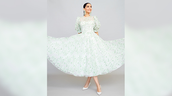 Summer Fashion Your Bollywood Style White Outfits Guide To Keep It Cool And Chic