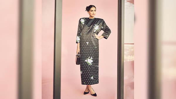 Sonam Kapoor Aces The Vintage Style In Richard Quinn Dress Tips To Get The Classic Look Right