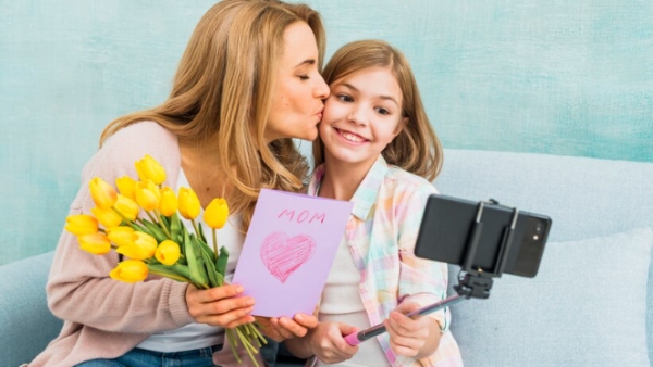 Each sign has its own unique traits and preferences so selecting a gift that resonates with her astrological sign can show that you ve put thought and care into your choice Let us explore gift ideas tailored to each zodiac sign helping you find the perfect present for your mom