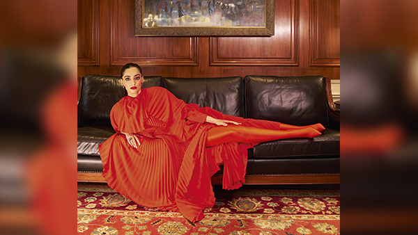 How To Rock A Kaftan Like Sonam Kapoor 6 Summer Style Secrets That You Must Follow To Slay The Look