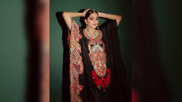 How To Rock A Kaftan Like Sonam Kapoor 6 Summer Style Secrets That You Must Follow To Slay The Look