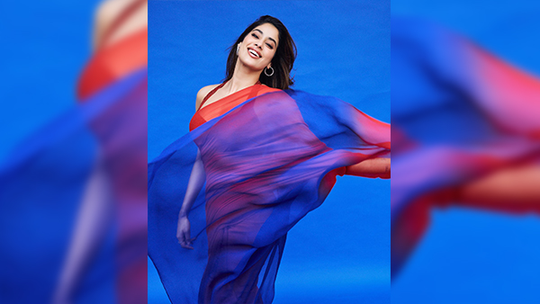 Janhvi Kapoor Serves Themed Fashion With Dual Tone Saree And Cricket-Inspired Blouse Get Inspired