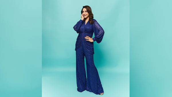 Happy Birthday Madhuri Dixit Decoding Bollywood s Dhak Dhak Girl s Iconic Ethnic Fashion