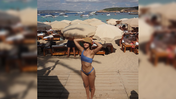 Ananya Panday s Sultry Beachwear Guide For Summer 6 Stunning Looks To Sizzle In The Sun