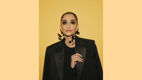 Mother s Day 2024 Alia Bhatt To Sonam Kapoor Inspired Makeup Looks For Radiant Beauty