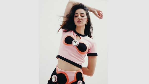 Ananya Panday s Fidget-Spinner Inspired Co-Ord Set Gives Nod To Playful Elegance Pics