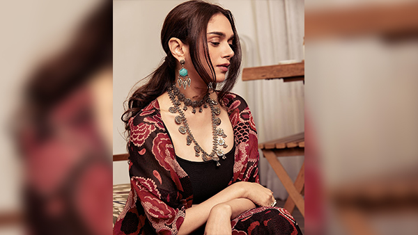 Aditi Rao Hydari s Jewellery Secrets 6 Tips To Shine Like Heeramandi Star Aditi Rao Hydari s Jewellery Secrets 6 Tips To Shine Like Heeramandi Star