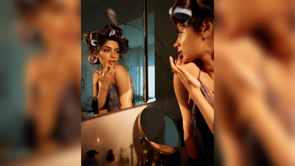 Khushi Kapoor s Lipstick Guide So That You Can Get The Perfect Pout 5 Tips To Make Your Lip Look Stand Out