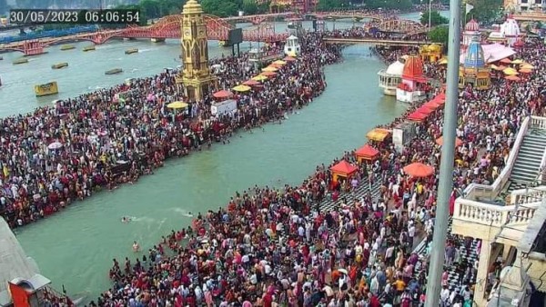 Ganga Dussehra 2024 Significance Of Gangajal How To Keep It At Home As Per Vastu Shastra