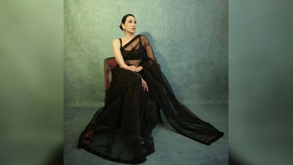 Alia To Rashmika Bollywood Divas Take On The Black Saree Is Ideal To Steal Spotlight