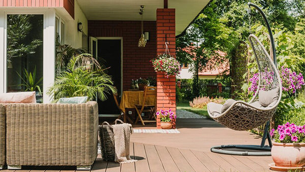 5 Effective Hacks To Keep Flies And Insects At Bay Stay Pest-Free This Monsoon