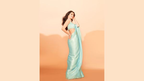 Shraddha Kapoor s Saree Saga Is Simply Fab 5 Best Looks From The Stree 2 Star