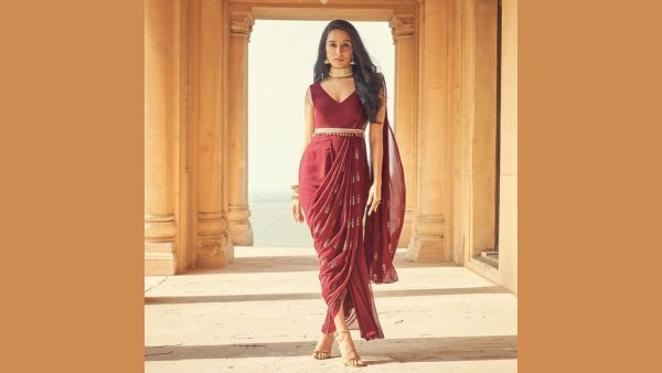 Shraddha Kapoor s Saree Saga Is Simply Fab 5 Best Looks From The Stree 2 Star