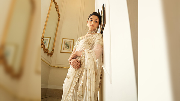 How To Perfectly Style An Organza Saree And Look Like A Diva Take Cue From Bollywood Celebs