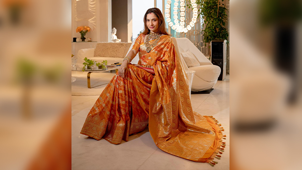 From Smriti Irani To Hina Khan Take Fashion Inspo And Style Tips From Indian TV s Favourite Bahus