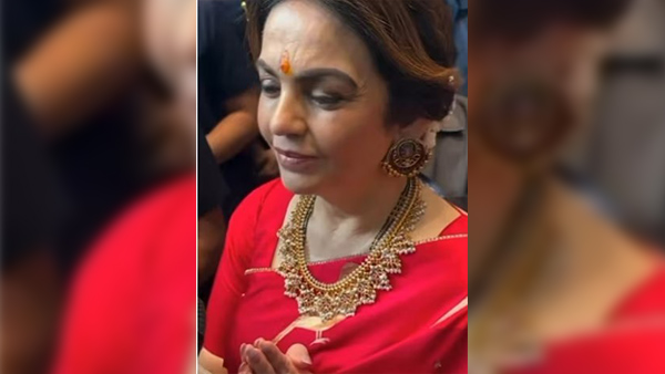 From Gayatri Mantra Saree To Shrinathji Earrings Decoding Nita Ambani s Heritage Look At Mass Wedding