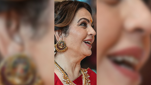 From Gayatri Mantra Saree To Shrinathji Earrings Decoding Nita Ambani s Heritage Look At Mass Wedding