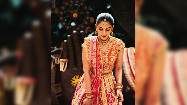 Radhika Merchant s Stuns In Manish Malhotra Lehenga and Mother s Jewellery At Mameru Ceremony Pics