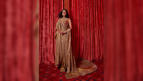 Radhika Merchant s Desi-Videshi Fusion In Anamika Khanna-Dolce amp amp Gabbana Saree Dress For Reception Pics