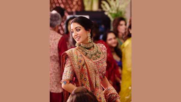 Radhika Merchant Wows In Kutchi Embroidery Lehenga Take Style Notes From Dulhan-To-Be