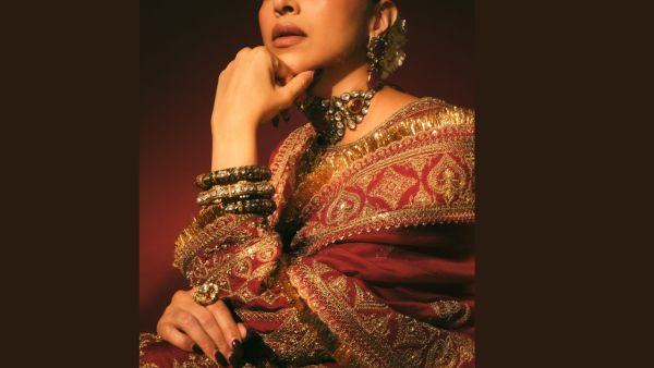 Deepika Padukone Steals The Show In Royal Sikh Jewels At The Grand Ambani Wedding Pics