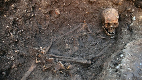 When Did Humans Start Laying Their Dead to Rest Know The Early Evidence Of Burial Practice