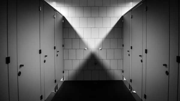 Why Do Public Bathroom Doors Have Gaps At The Bottom The Logic Is Purely Practical