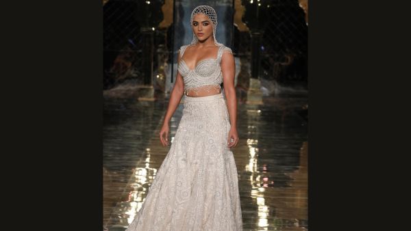 India Couture Week 2024 Timeless Reds To Metallic Bustiers Key Fashion Trends That You Must Bookmark