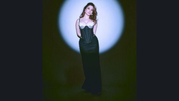 Tailored Jumpsuit To Cropped Pantsuit Bollywood s Guide To Mastering Black And White Monochrome Fashion Tailored Jumpsuit To Cropped Pantsuit Bollywood s Guide To Mastering Black And White Monochrome Fashion