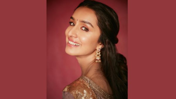 Shraddha Kapoor s Natural Makeup Guide For Ganesh Chaturthi Glow Like Stree 2 Star