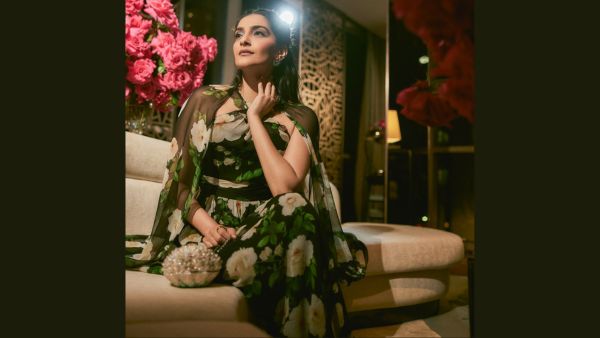 Sonam Kapoor Embraces Floral Fashion In Carolina Herrera Gown It Costs 5 Lakhs Sonam Kapoor Embraces Floral Fashion In Carolina Herrera Gown It Costs 5 Lakhs