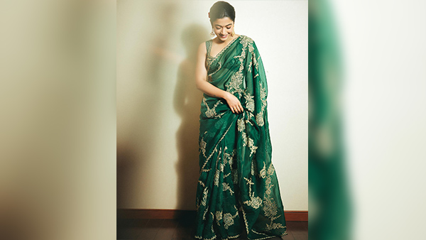 Ganesh Chaturthi 2024 Velvet Kurti To Sequin Saree Ethnic Ensembles Guide To Make You Stand Out