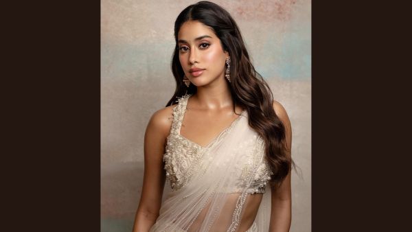 Janhvi Kapoor s Mermaid-Core Style