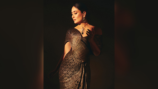 Kareena Kapoors Indo-Western Style